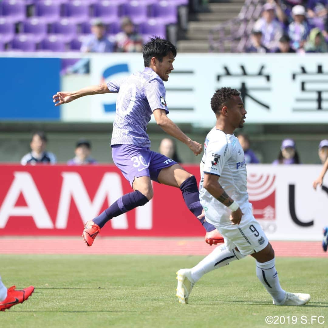 サンフレッチェ広島さんのインスタグラム写真 - (サンフレッチェ広島Instagram)「⚽明治安田生命J1リーグ第6節　試合結果⚽ サンフレッチェ広島　3-0　ガンバ大阪 前半：2-0 後半：1-0 ≪得点者≫柏好文、柴﨑晃誠、川辺駿  本日も、たくさんのご声援ありがとうございました🙌  #柏好文選手 #柴崎晃誠選手  #ドウグラスヴィエイラ選手 #松本泰志選手 #野上結貴選手 #佐々木翔選手  #大迫敬介選手 #稲垣祥選手  #川辺駿選手 #sanfrecce #ICHIGAN」4月6日 18時00分 - sanfrecce.official