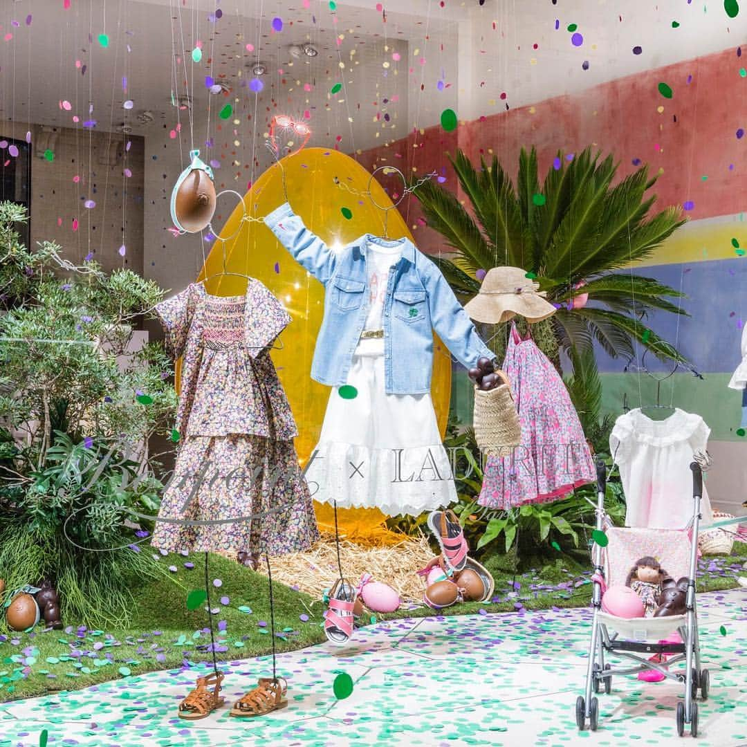 bonpointさんのインスタグラム写真 - (bonpointInstagram)「Come by and enjoy the festive Easter displays in collaboration with @maisonladuree at our flagship store, rue de Tournon in Paris and get a look at the Holi India Collection. Stay tuned… tomorrow we will take you on a new adventure in another part of the world! . . . #BonpointxLaduree #Easter #Easterseason」4月6日 18時14分 - bonpoint