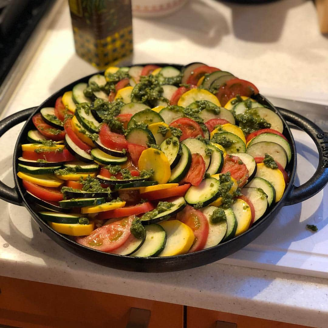 早見優さんのインスタグラム写真 - (早見優Instagram)「ラタトゥイユ Piping hot ratatouille! #ratatouille #ラタトゥイユ」4月6日 18時23分 - yuyuhayami