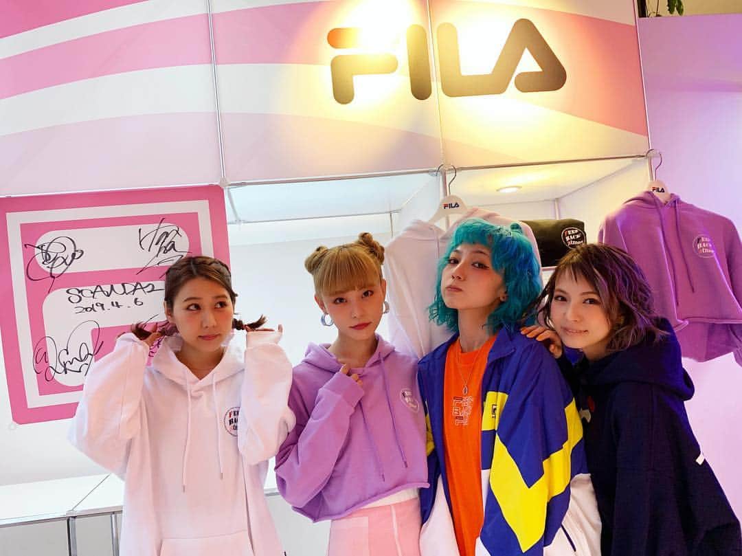 SCANDALさんのインスタグラム写真 - (SCANDALInstagram)「2019.04.06 "atmos party Supported by NYLON" FILA STAGE #scandal #atmos #atmospink #atmosparty #fila」4月6日 18時19分 - scandal_band_official