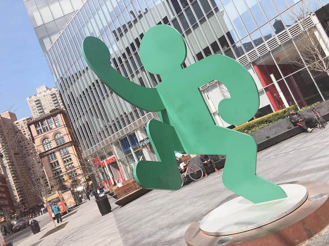 彰人さんのインスタグラム写真 - (彰人Instagram)「ニューヨークのその他諸々。supremeはニューヨークでも並びまくり。 . もうニューヨークに住もう。 . #kith #supreme #superdry #NYC #NY #ニューヨーク #adidas #アディダス #ramen #ラーメン #ishida」4月6日 18時19分 - akitonsgk