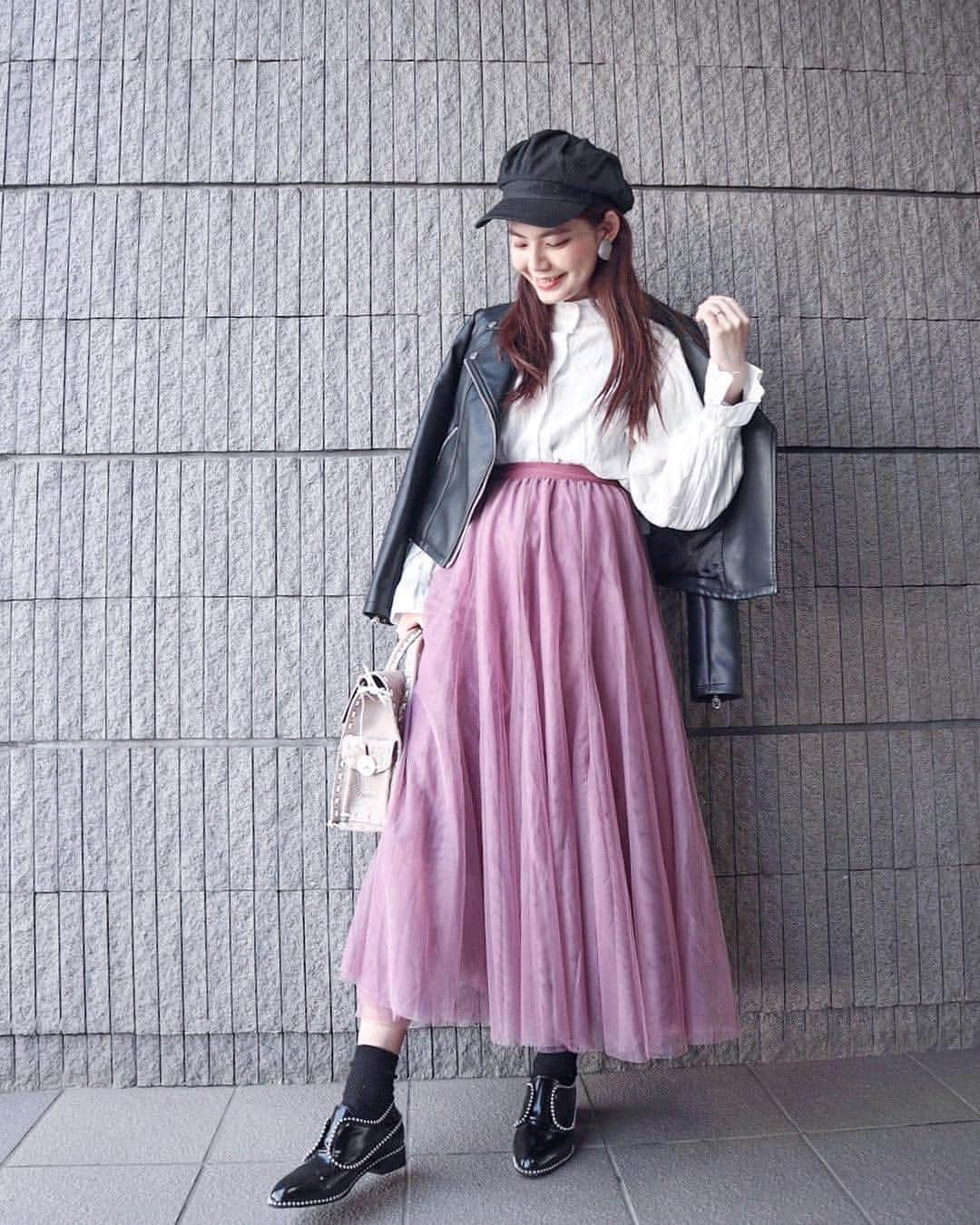 畑有里紗さんのインスタグラム写真 - (畑有里紗Instagram)「👗❤︎ . . riders @spiralgirl_official  skirt @fifth_store  30%off tops @envylook_japan  shoes @epineofficial  bag @gracecontinental_official . . チュールロングスカートは 少しくすんだピンクで 可愛くなりすぎないから好き♡ . #ariicode#今日のコーデ#ファッション#fifth#フィフス#プチプラコーデ#お花見#fifthtl#epine#fashion#デート#チュールスカート#チュールロングスカート#エピヌ#スパイラルガール」4月6日 19時07分 - arii_m36