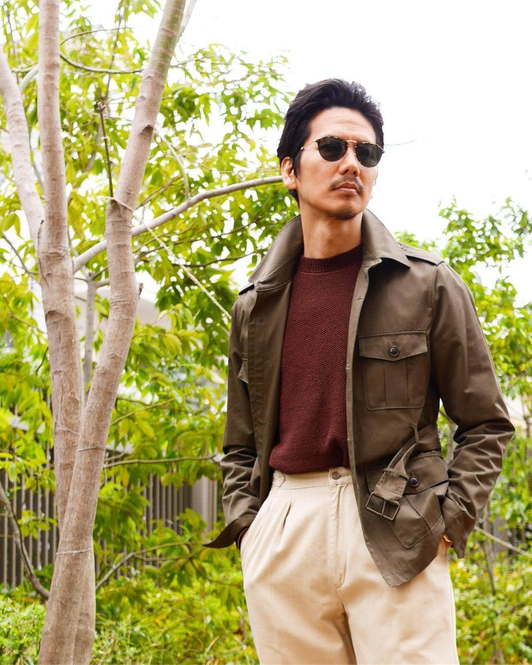 のインスタグラム：「"Spring Safari Look" ・ ・ ・ Tap for brands ・ ・ #mango #mangoman #persol #tuareg #safarijacket #sunglasses #mensstyle #mensstreetstyle #dappermen #gentleman #vintagestyle #vintagewear #ootd」