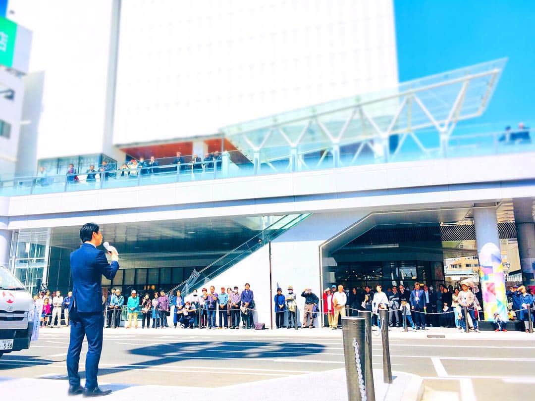 中曽根 康隆さんのインスタグラム写真 - (中曽根 康隆Instagram)「選挙戦最終日。今日は8候補の応援に入らせて頂き、それぞれの候補者に気持ちを込めて激励挨拶。#努力は報われる #自民党全員当選 #群馬中飛び回った #中曽根康隆」4月6日 19時12分 - yasutaka_nakasone