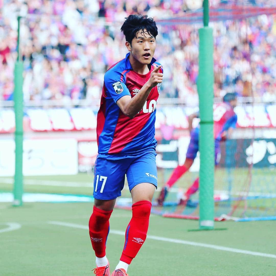 FC東京オフィシャルグッズさんのインスタグラム写真 - (FC東京オフィシャルグッズInstagram)「⏰試合終了🔵🔴 #FC東京 2-1 #清水エスパルス . 逆転勝利で #無敗東京 継続❗️❗️❗️✨✨✨ リーグ6戦負け無し、ホーム味スタで3連勝です🙌🙌🙌 @fctokyoofficial  #FC東京 #fctokyo #tokyo」4月6日 19時19分 - fctokyoofficial