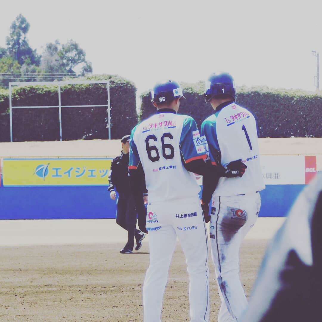 西岡剛さんのインスタグラム写真 - (西岡剛Instagram)「開幕戦勝利しました⚾️ #栃木ゴールデンブレーブス  #西岡剛」4月6日 19時25分 - tsuyoshinishioka_official