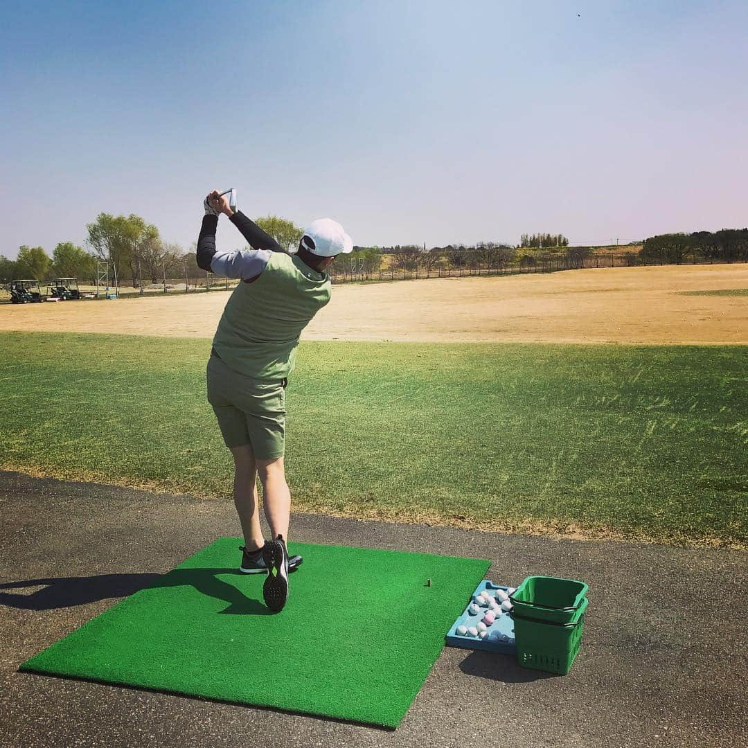 森豪士さんのインスタグラム写真 - (森豪士Instagram)「GOLF😎⛳️ 暖かくて最高👍🏽 #golf #ゴルフ好きと繋がりたい #adidasgolf  #アディダスゴルフ  #フォージファイバーボア  #糸フィット」4月6日 19時42分 - tsuyoshimori