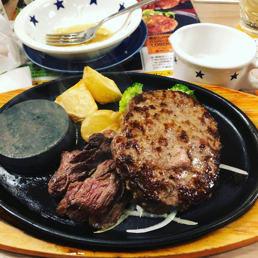 金村義明さんのインスタグラム写真 - (金村義明Instagram)「＃初めてのファミレスみたいな店#ハイボール飲んで早よ寝よ」4月6日 19時43分 - yoshiaki_kanemura