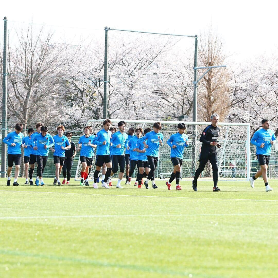 浦和レッドダイヤモンズさんのインスタグラム写真 - (浦和レッドダイヤモンズInstagram)「6日、大原サッカー場でのトレーニング。 #アンドリューナバウト #鈴木大輔 #汰木康也 #urawareds #浦和レッズ #Jリーグ」4月6日 20時03分 - urawaredsofficial