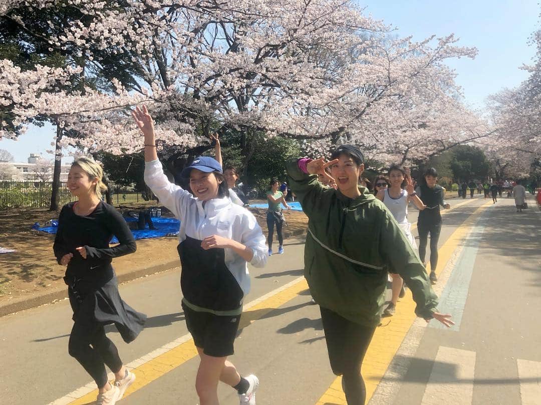 中村優さんのインスタグラム写真 - (中村優Instagram)「お誘いしてもらってかわいい女子たちと朝ランしてきてきました🌸🏃‍♀️ ３月マラソン頑張って、しばらくランおやすみしてたから、ちょーどよいきっかけになりました🥳 ありがとう!!! @mellowsrun」4月6日 20時32分 - nkmr_yu