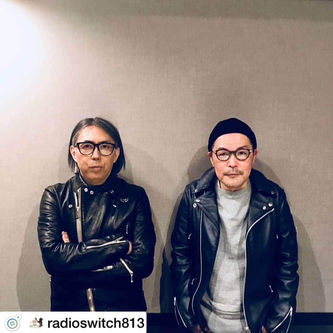 SWITCHさんのインスタグラム写真 - (SWITCHInstagram)「【このあと23時から！】今週の「RADIO SWITCH（81.3FM）」はSWITCH 2019S/Sファッション特集「藤原ヒロシ WEAR YOUR REALITY」とのコラボレーションです。クリエイティブ・ディレクター鈴木哲也による藤原ヒロシのロングインタビュー。どうぞお楽しみに。本特集の詳細はプロフィールリンクより。 . #藤原ヒロシ #fujiwarahiroshi #switch_magazine #radioswitch #jwave」4月6日 21時37分 - switch_magazine