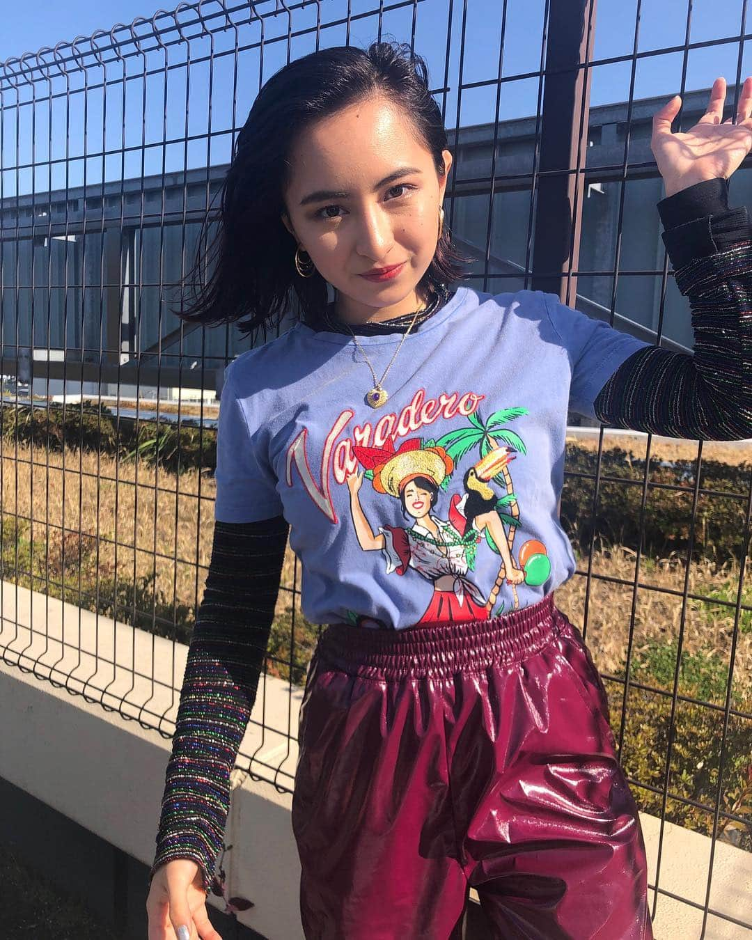 Julia Castroさんのインスタグラム写真 - (Julia CastroInstagram)「🍇🍇🔮💜☂️🦄🌂🍇💜🍇 * #spring #style #purple #fashion #ootd #outfit #purplestyle #outfitoftheday  #tshirt #girl #bobhair #colorful #春服 #ファッション #服 #春 #春コーデ #パープル #紫 #tシャツ #派手コーデ #カラフル #紫コーデ #YouTube載せたので見てね #julifashion」4月6日 21時39分 - julia.c.0209