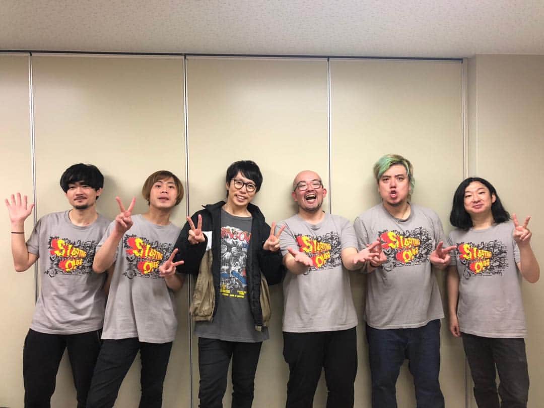 DUTTCHさんのインスタグラム写真 - (DUTTCHInstagram)「今回もこのメンバーで最後まで 笑って周れた事に  心から大感謝🤘  #高橋優 #startingover  #チーム高橋」4月6日 21時59分 - uzmkduttch