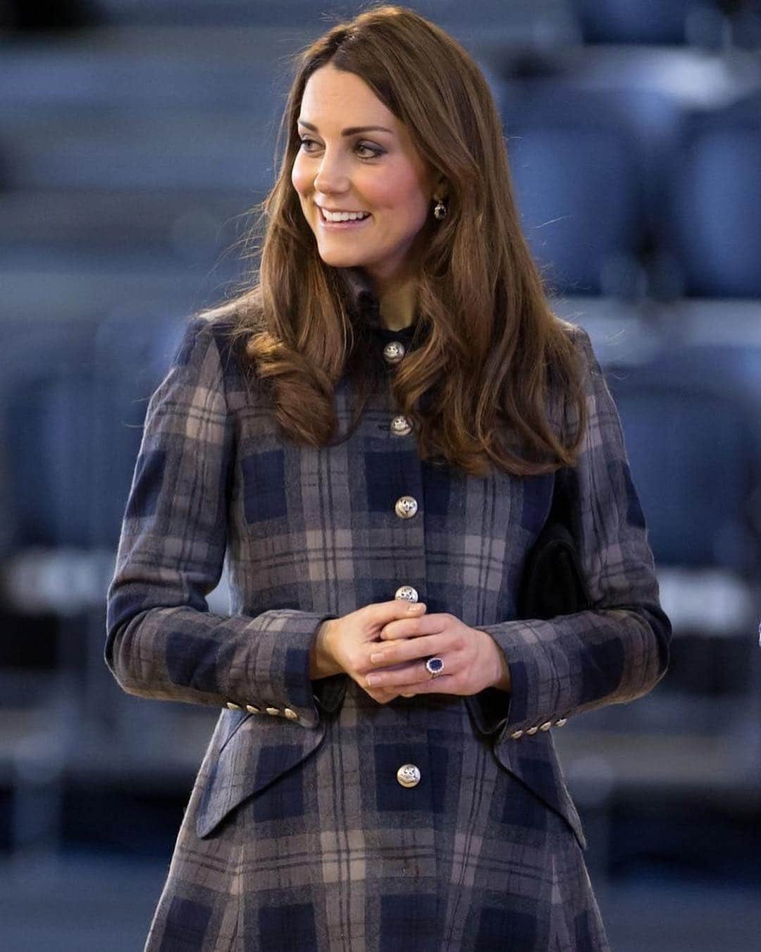 マリクレールさんのインスタグラム写真 - (マリクレールInstagram)「No one does tartan like the royals. Tap the link to see an evolution of Kate Middleton's tartan style. #NationalTartanDay」4月6日 22時13分 - marieclairemag