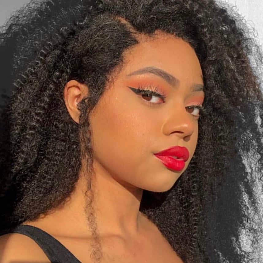 Maybelline New Yorkさんのインスタグラム写真 - (Maybelline New YorkInstagram)「@spheremetisse 🇫🇷 rocks a red lip like no other!💋She’s wearing color sensational #madeforall lipstick in the shade ‘red for me’. #mnyitlook」4月6日 22時15分 - maybelline