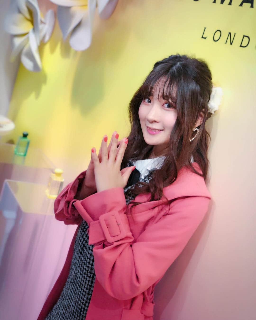 伊藤愛梨さんのインスタグラム写真 - (伊藤愛梨Instagram)「お花がたくさんあって幸せ空間でした🌸 . . . . . . . . . . .  #ジョマローンロンドン  #jmlブロッサムズ19  @u_dresser . . . . . . . #koreanstyle #koreanfashion #girl #fashion #korea #koreanfashionstyle #stylekorean #오오티디 #韓国服 #韓国コーデ #韓国スタイル #オルチャンファッション #韓国ファッション #ガーリーコーデ #おしゃれさんと繋がりたい #onepiece  #lilybrown」4月6日 22時21分 - ilovely1007_