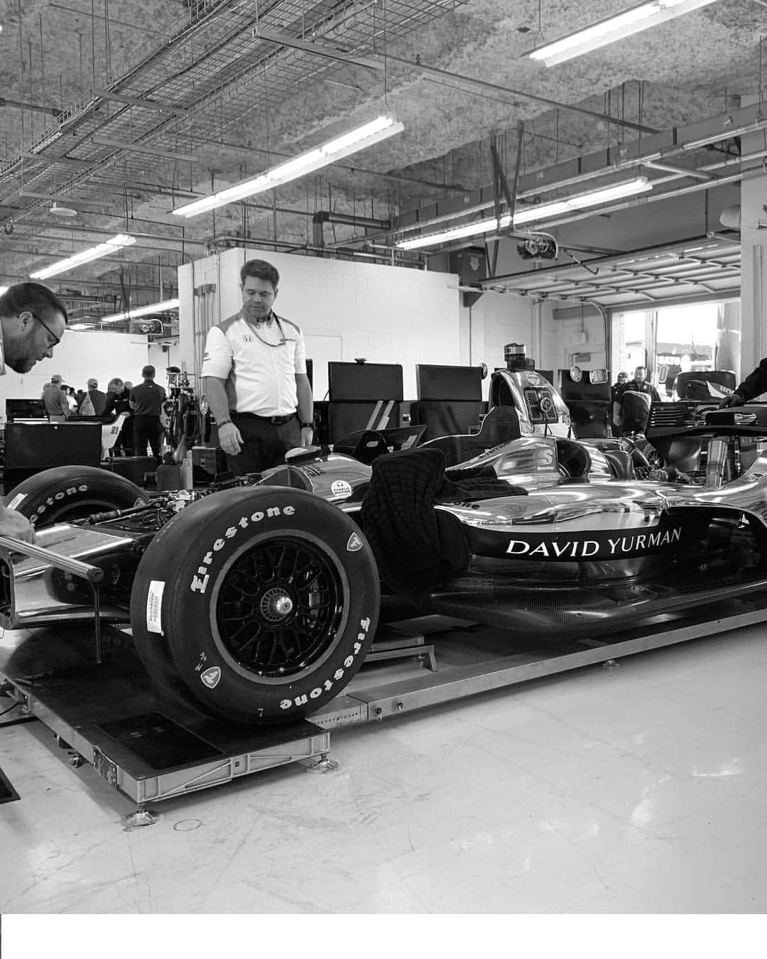 デイビット・ユーマンさんのインスタグラム写真 - (デイビット・ユーマンInstagram)「Catch him if you can. • Good luck @santinoferrucci at #HIGPA. We hope your DY Fortune bracelet brings you and your @davidyurman @indycar the 🏆 • Shop Santino’s design through our bio link. #IndyBHM #IndyCar #DavidYurmanMen . 📸 by our VP of Men’s Design, Angelo Todaro.」4月6日 22時25分 - davidyurmanmen