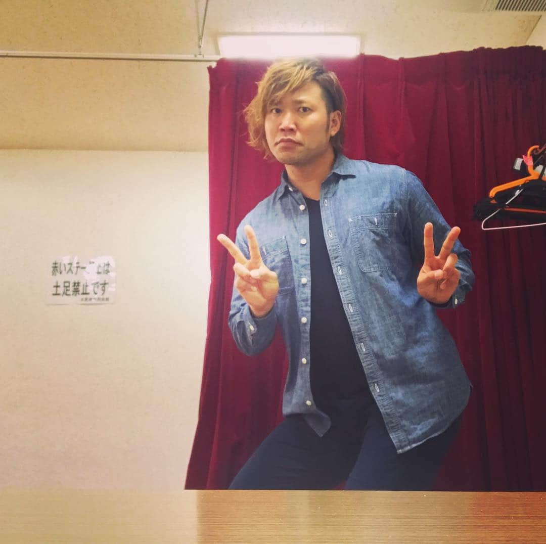 宮原健斗さんのインスタグラム写真 - (宮原健斗Instagram)「#木更津 大会の控室🚪  in kisarazu.  #ひとりで #ダブルピース」4月6日 22時50分 - kento_miyahara