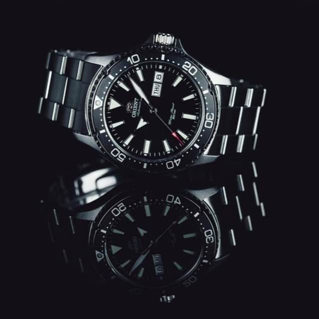 Orient Watchさんのインスタグラム写真 - (Orient WatchInstagram)「Black, white silver and bold: The Kamasu comes equipped with a solid, oyster-style bracelet. .」4月6日 23時00分 - orientwatch