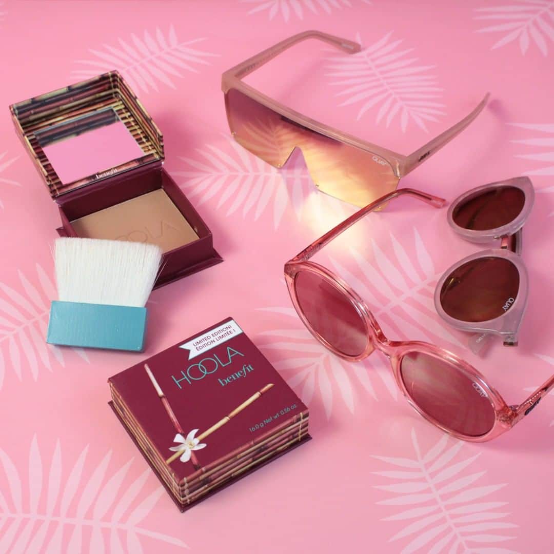 Benefit Cosmetics UKさんのインスタグラム写真 - (Benefit Cosmetics UKInstagram)「Summer is getting closer..☀️🌴 Don't miss out our new range of sunglasses in collaboration with @quayaustralia to celebrate our new Hoola shades extension launch #Benefit #Beauty #Hoola #QuayxHoola ▪️ ▪️ Image description: Hoola jumbo and QuayxBenefit sunglasses pairs on a pink background」4月6日 23時00分 - benefitcosmeticsuk
