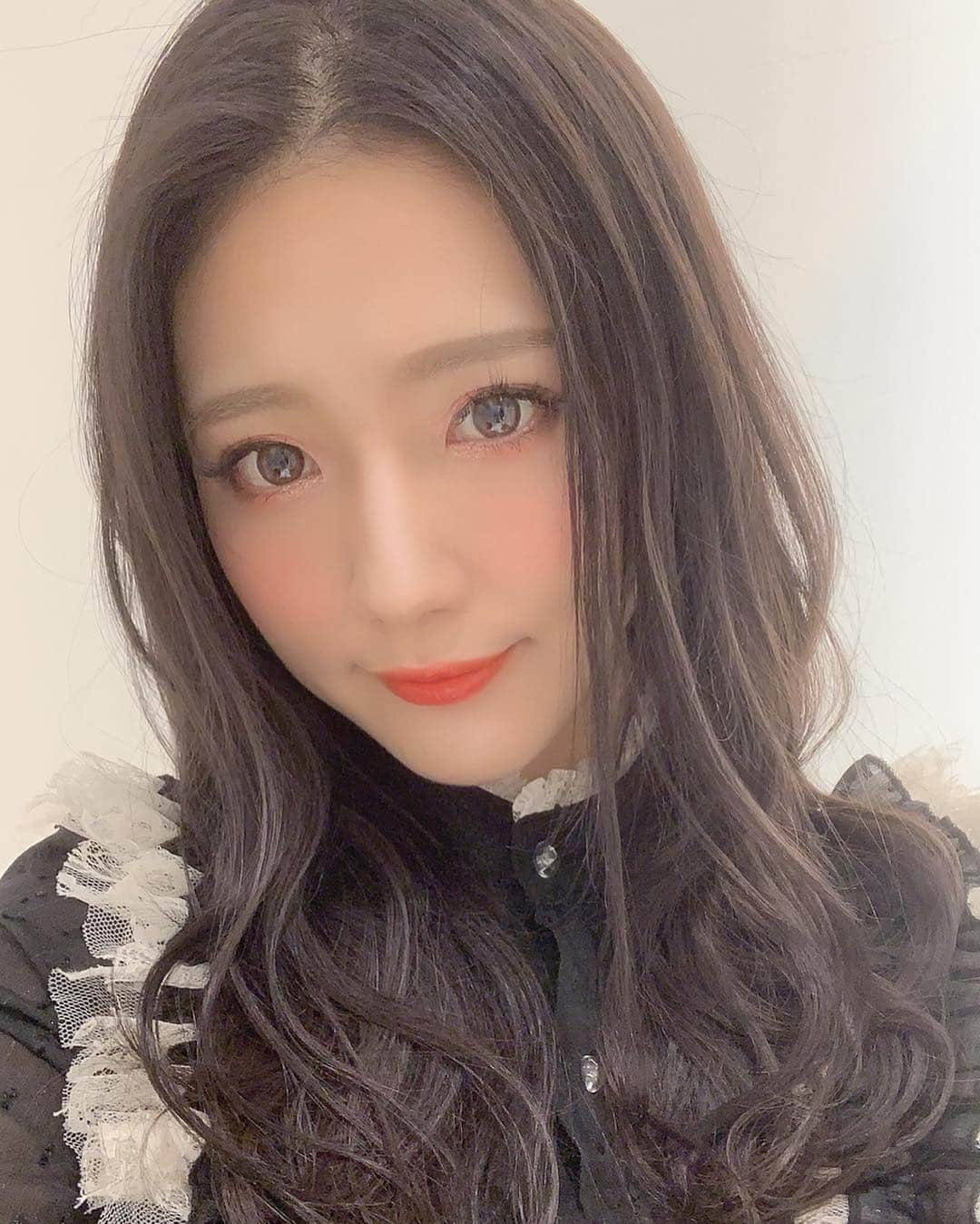 ますぶちさちよさんのインスタグラム写真 - (ますぶちさちよInstagram)「NEW hair💇‍♀️ Michio Nozawa HAIR SALON Ginzaさんでカラー&トリートメントしてもらったよ！ 瀧上さんいつもありがとうございます😊！ グレープグレージュ！色がお気に入りすぎる〜〜〜〜〜〜〜〜🍇 #newhair #haircolor #michionozawahairsalonginza」4月6日 23時15分 - sachiyomasubuchi___