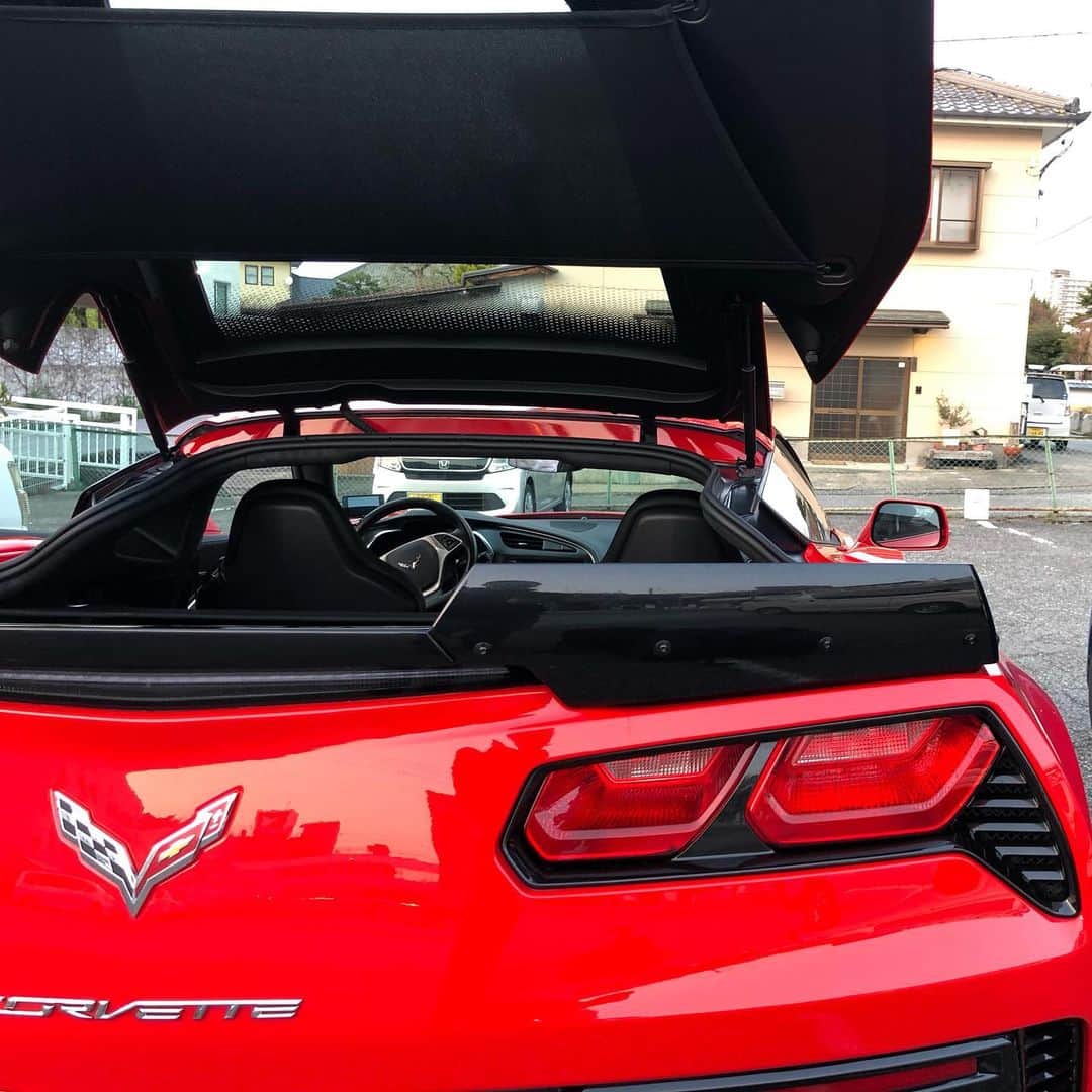 宇野陽介さんのインスタグラム写真 - (宇野陽介Instagram)「最新のコルベットカッコ良かったす。 #chevrolet #corvette #aresbikes #supercar #red #bmx」4月6日 23時31分 - yorkuno