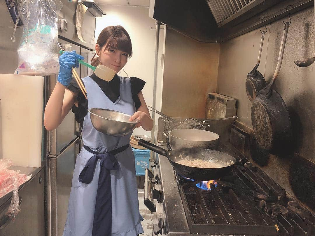 岸明日香さんのインスタグラム写真 - (岸明日香Instagram)「あまりご飯の写真撮れませんでしたが #岸キッチン メニューは ・ズッキーニチーズ焼き ・カプレーゼ ・生ハムユッケ ・唐揚げ柚子おろし ・ナポリタン ・大根の味噌汁 ・レモンペッパーネギ塩豚丼 40人分、作りました💓」4月6日 23時53分 - aspoo02