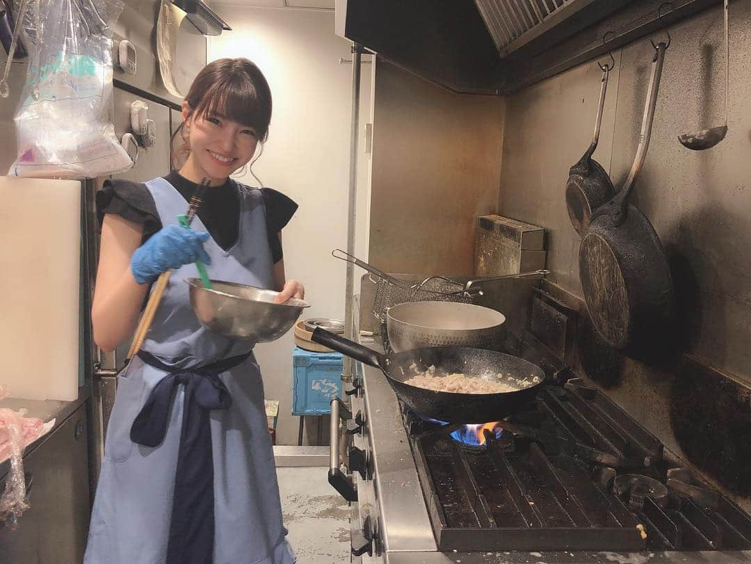 岸明日香さんのインスタグラム写真 - (岸明日香Instagram)「あまりご飯の写真撮れませんでしたが #岸キッチン メニューは ・ズッキーニチーズ焼き ・カプレーゼ ・生ハムユッケ ・唐揚げ柚子おろし ・ナポリタン ・大根の味噌汁 ・レモンペッパーネギ塩豚丼 40人分、作りました💓」4月6日 23時53分 - aspoo02