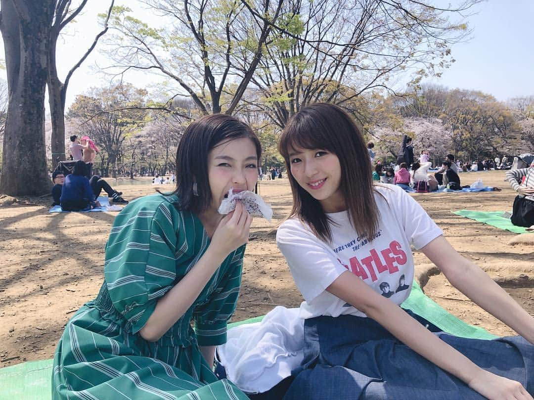 林弓束さんのインスタグラム写真 - (林弓束Instagram)「お花見びより🌸とは正に今日のこと！ 過去最高のポカポカお花見できました☺️💓🌸🌸 またあした写真アップします！ JKの友達とおなじみのみんなと😊✨ #お花見 #お花見日和」4月7日 0時02分 - hayashiyuzuka