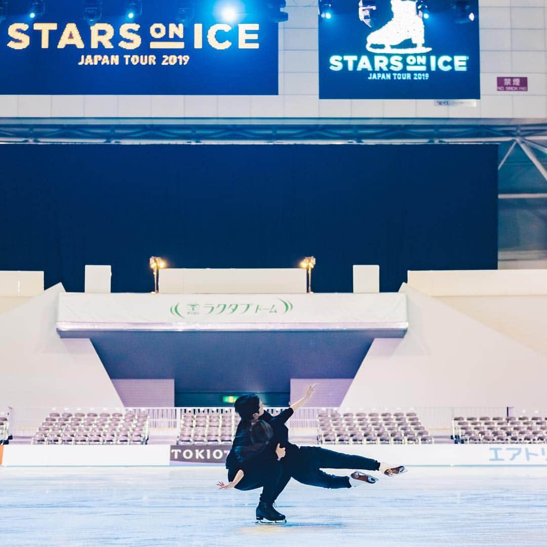 アレックス・シブタニさんのインスタグラム写真 - (アレックス・シブタニInstagram)「STARS ON ICE 🇯🇵 @maiashibutani @shibsibs @starsonice #SOIJapan #japan 📸: @mitsuru_wakabayashi」4月7日 9時54分 - alexshibutani