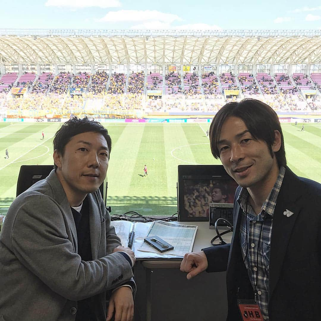 柴村直弥さんのインスタグラム写真 - (柴村直弥Instagram)「#dazn #jリーグ #jleague #公式映像 #ベガルタ仙台 #サガン鳥栖  #ユアテックスタジアム仙台  #jリーグデビュー戦のスタジアム #2007年 #アビスパ福岡  #viridari #ヴィリダリ #シャツ #yonex #ヨネックス」4月7日 9時57分 - naoyashibamura