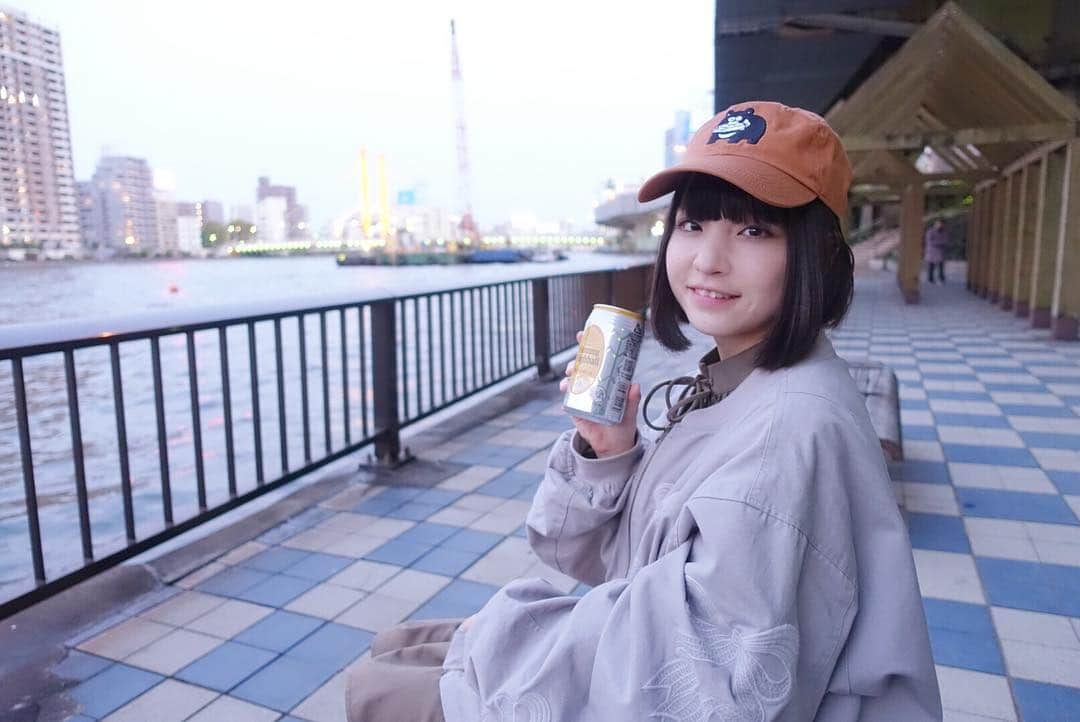 根本凪のインスタグラム：「チェアリングに憧れる、、、 #ハイボール」