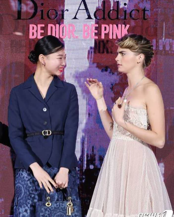 ペ・ユニョンさんのインスタグラム写真 - (ペ・ユニョンInstagram)「BE DIOR BE PINK 💗  With #753 Positivity 👄💄 @dior @diormakeup  #Dior #디올 #디올어딕트스텔라샤인 #BediorBepink #Bedior #Bepink #753 #Positivity #dioraddictstellarshine」4月7日 10時47分 - mulan_bae