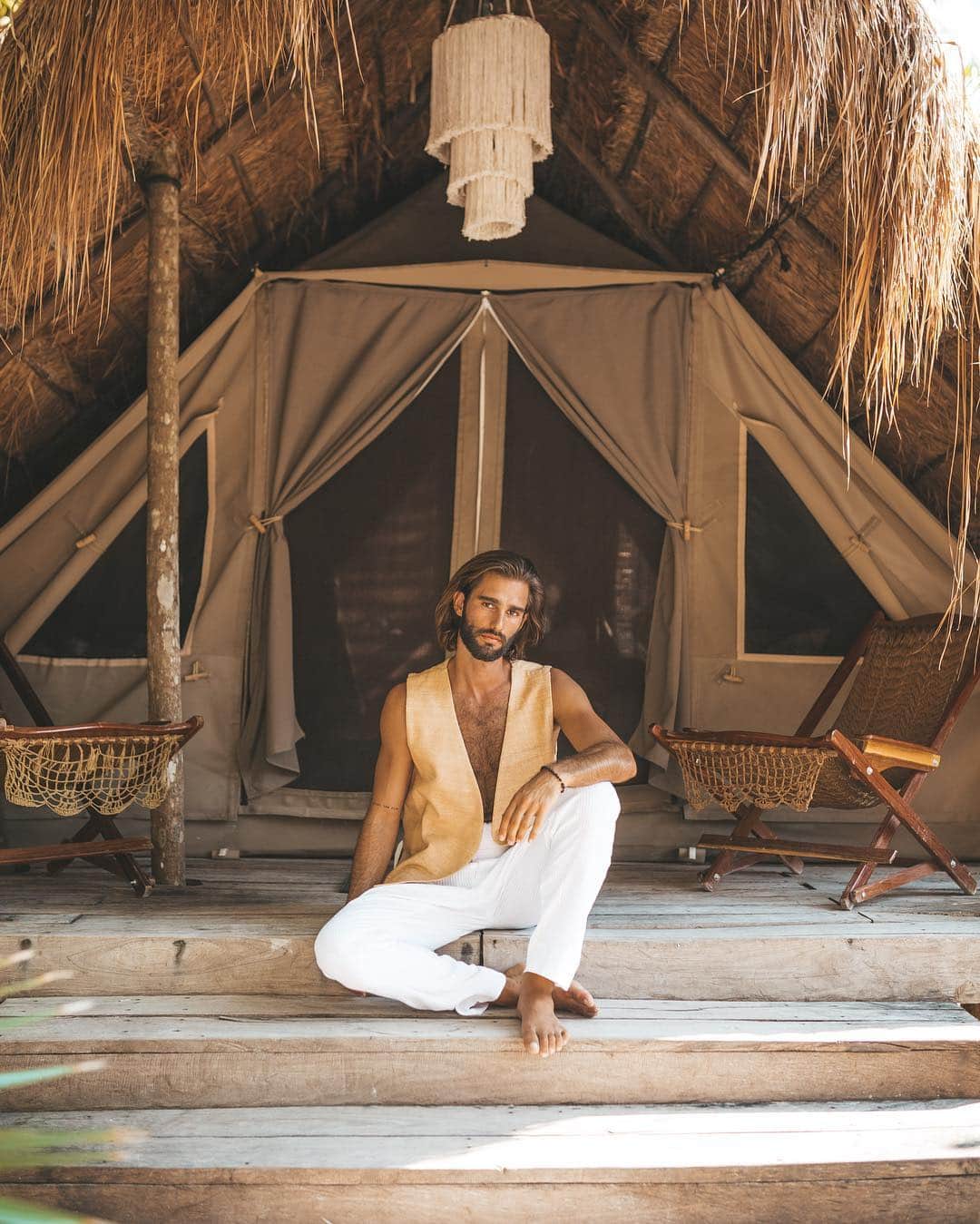 Ricardo Baldinさんのインスタグラム写真 - (Ricardo BaldinInstagram)「Develop other sides of you and find your zone in places you once thought was out of reach. Safari jungle mode 🔛 at @nativus.tulum 🌴 📸 @isabellapitaki  #tulum #jungle #cenote #love #yoga #safari」4月7日 11時08分 - rbaldin
