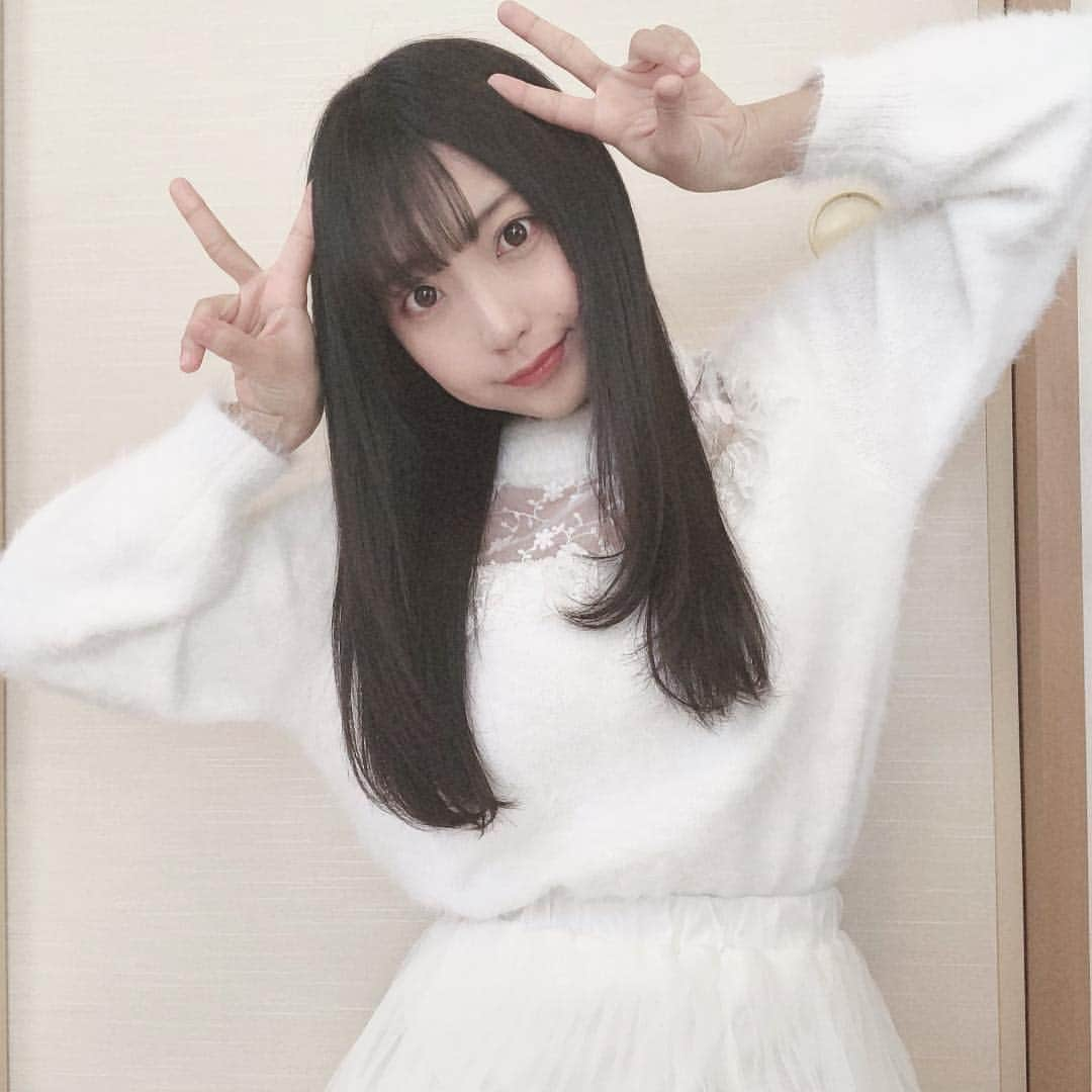 月野もあさんのインスタグラム写真 - (月野もあInstagram)「白コーデ。 #白 #white #code」4月7日 2時50分 - moa_tsukino