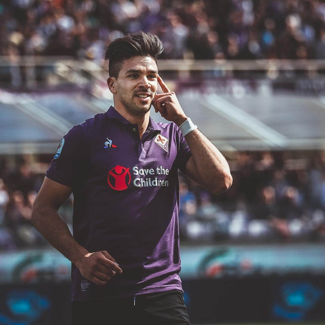 ACFフィオレンティーナさんのインスタグラム写真 - (ACFフィオレンティーナInstagram)「💜 VIOLA MINDSET 👉 #FiorentinaFrosinone  #NoiSiamoFirenze ⚜️ #InsiemeSiamoPiùForti」4月7日 2時42分 - acffiorentina