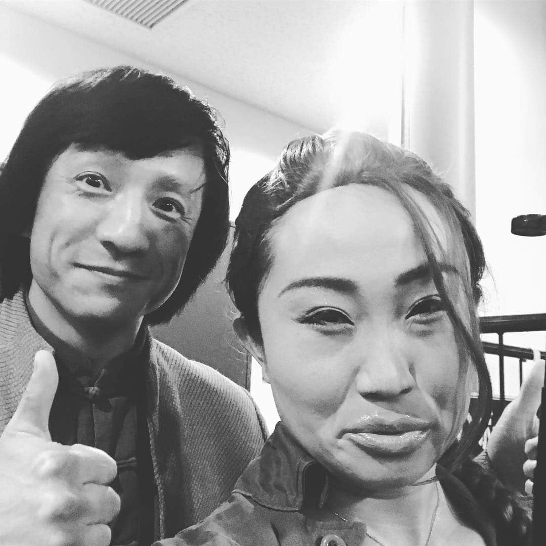 キンタロー。さんのインスタグラム写真 - (キンタロー。Instagram)「オールスター後夜祭 川村さんと隣で安心感が半端なかったです。 ジャッキーチャンさんとハリウッド系写真。  アンジーものまね できました!!! 有吉さんに感謝😆🙏 #オールスター後夜祭」4月7日 3時17分 - kintalo_