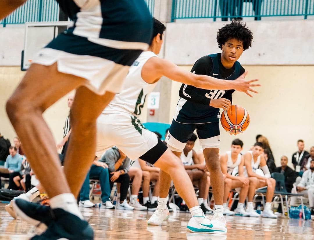 USA Basketballさんのインスタグラム写真 - (USA BasketballInstagram)「The grind continues at the #FinalFour for the USA Men’s Jr. National Team 👊🏼」4月7日 3時37分 - usabasketball