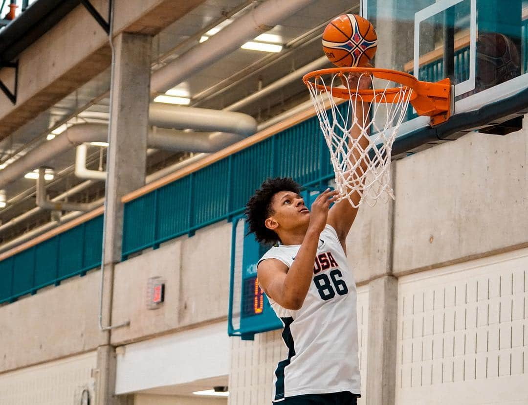 USA Basketballさんのインスタグラム写真 - (USA BasketballInstagram)「The grind continues at the #FinalFour for the USA Men’s Jr. National Team 👊🏼」4月7日 3時37分 - usabasketball