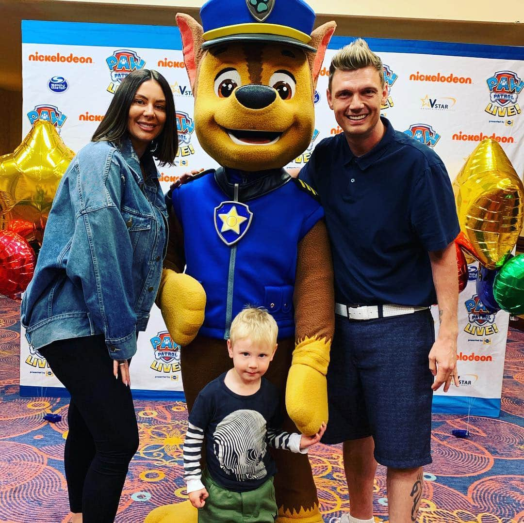 ニック・カーターさんのインスタグラム写真 - (ニック・カーターInstagram)「Thank you @pawpatrol @nickelodeon @pawpatrollive for giving my family and I such incredible memories. We LOVED the show. #pawpatrol #nickelodeon #children #family #memories #kids #pawpatrollive #parenthood #parenting #familytime #childhood #happiness #motherandson #fatherandson #motherhood #momanddad」4月7日 4時55分 - nickcarter