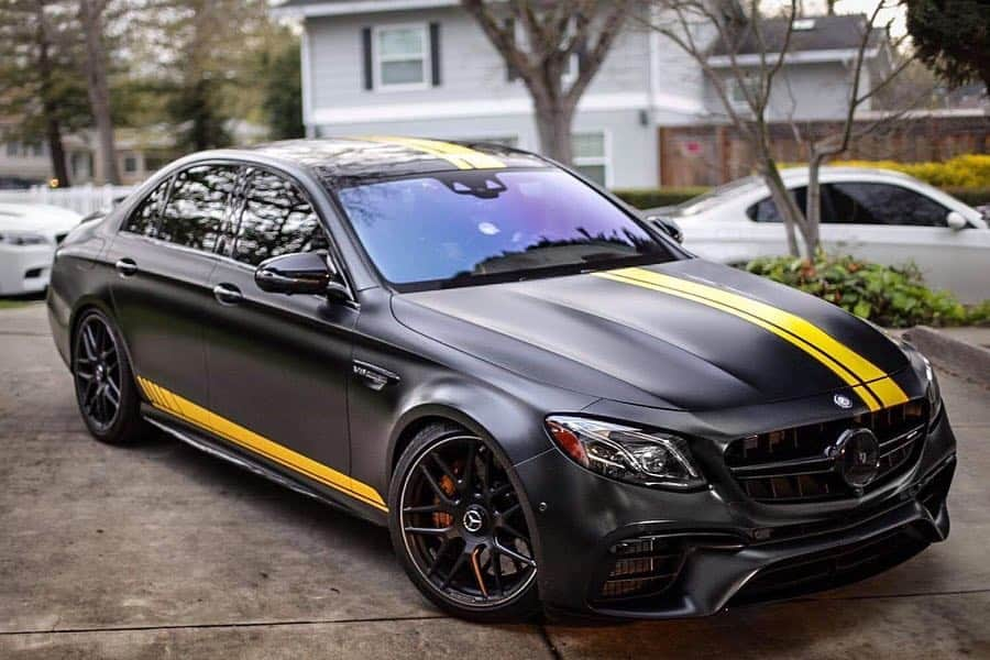 CarsWithoutLimitsさんのインスタグラム写真 - (CarsWithoutLimitsInstagram)「Blacked out beauty @realmikeysf , this sure is a deadly car 🎩  #carswithoutlimits #mercedesbenz #amg #e63 #e63s #e63samg」4月7日 4時58分 - carswithoutlimits