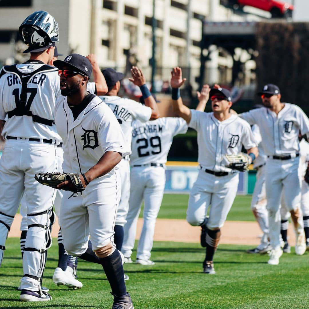 デトロイト・タイガースさんのインスタグラム写真 - (デトロイト・タイガースInstagram)「Make that four straight. #TigersWIN」4月7日 5時22分 - tigers