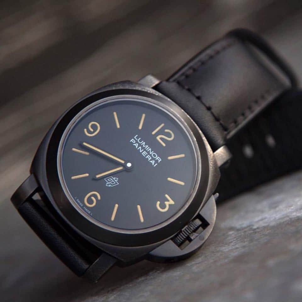 パネライさんのインスタグラム写真 - (パネライInstagram)「A piece I have always loved but never had a chance to own.  The #Panerai #PAM360 BBQ Paneristi.  That black and aged Lume is so perfect.  Pic by @paneristipics #paneraicentral」4月7日 5時51分 - paneraicentral