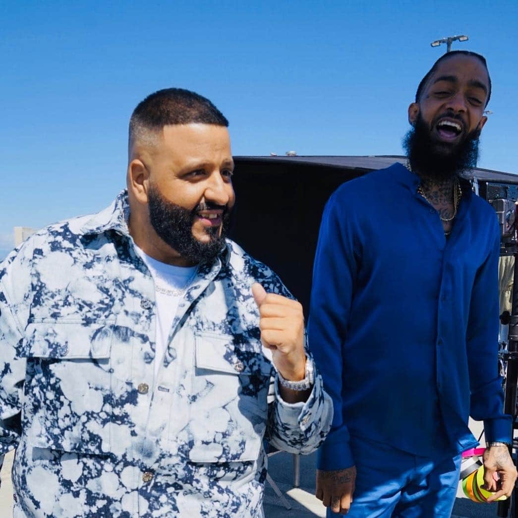 DJキャレドさんのインスタグラム写真 - (DJキャレドInstagram)「Bless up 👑 NIP  LONG LIVE @nipseyhussle 👑 🙏🏽🤲🏽🙏🏽」4月7日 6時29分 - djkhaled