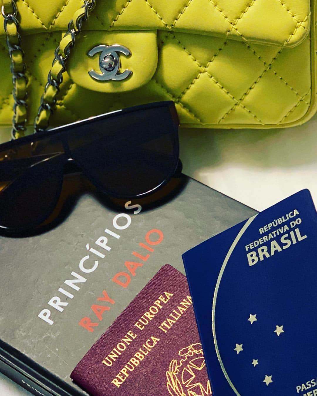 Giovanna Antonelliのインスタグラム：「Here I go!!!! ✈️ 💛」