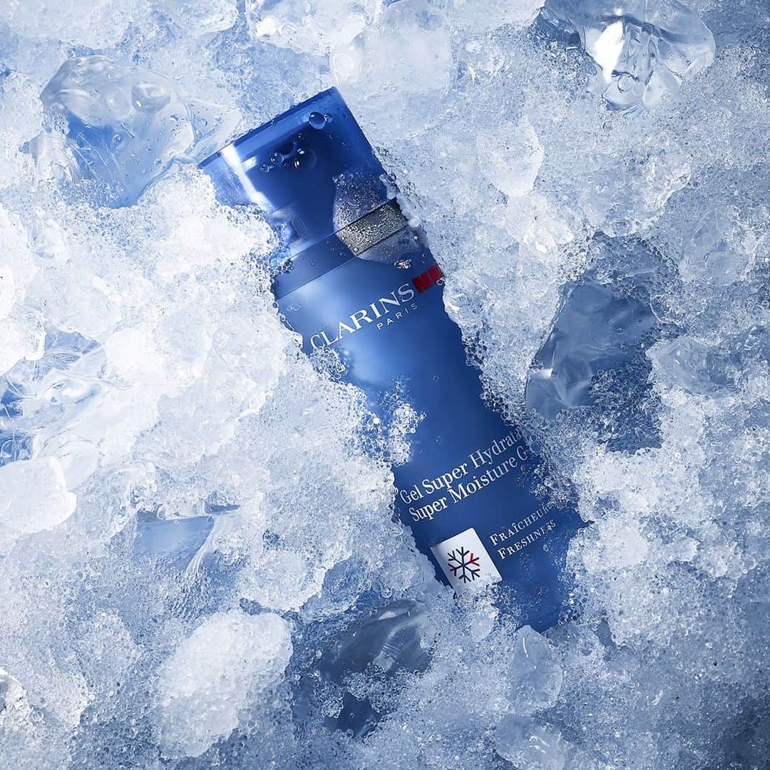 ClarinsUKさんのインスタグラム写真 - (ClarinsUKInstagram)「A #SundaySkinCare for the boys - Super Moisture Gel is highly refreshing and non-sticky.  Pro tip: keep your Super Moisture Gel in the fridge for the ultimate cooling sensation.  #ClarinsMen」4月7日 19時00分 - clarinsuk