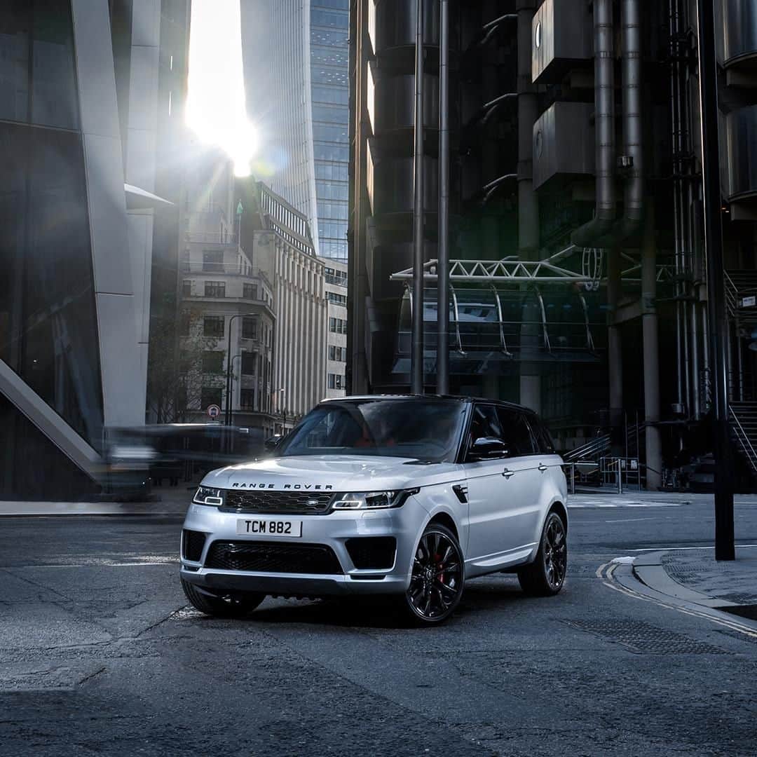 Land Roverさんのインスタグラム写真 - (Land RoverInstagram)「Every sculpted surface of the #RangeRoverSport reflects its riveting performance. Search "Range Rover Sport test drive" to book.  #LandRover #RangeRoverSport #4x4 #Adventure #Carsofinstagram #Instacar #Design #SUV #CarLifestyle #LandRover #Offroad #Offroading #Cars #Car #RangeRover #Technology #Hybrid #Electric #MHEV」4月7日 19時00分 - landrover