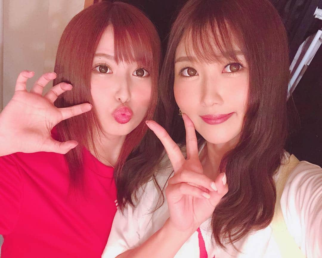 大槻ひびきさんのインスタグラム写真 - (大槻ひびきInstagram)「イベント来てくれた皆さん ありがとうございました🌼 初めて参加させていただいたので少し緊張してましたが イベントが始まるととても楽しくておもしろハプニングもあり会場が盛り上がっていました！ tiktokの企画ではなんと優勝して オリジナルクオカードいただきました🌟 わーい🙌嬉しいです😆 #ddp #ddpオールスターファン感謝祭 #パチロボ #イベント #森脇健児  #パチスロ #トークショー」4月7日 19時42分 - yanhibi0221