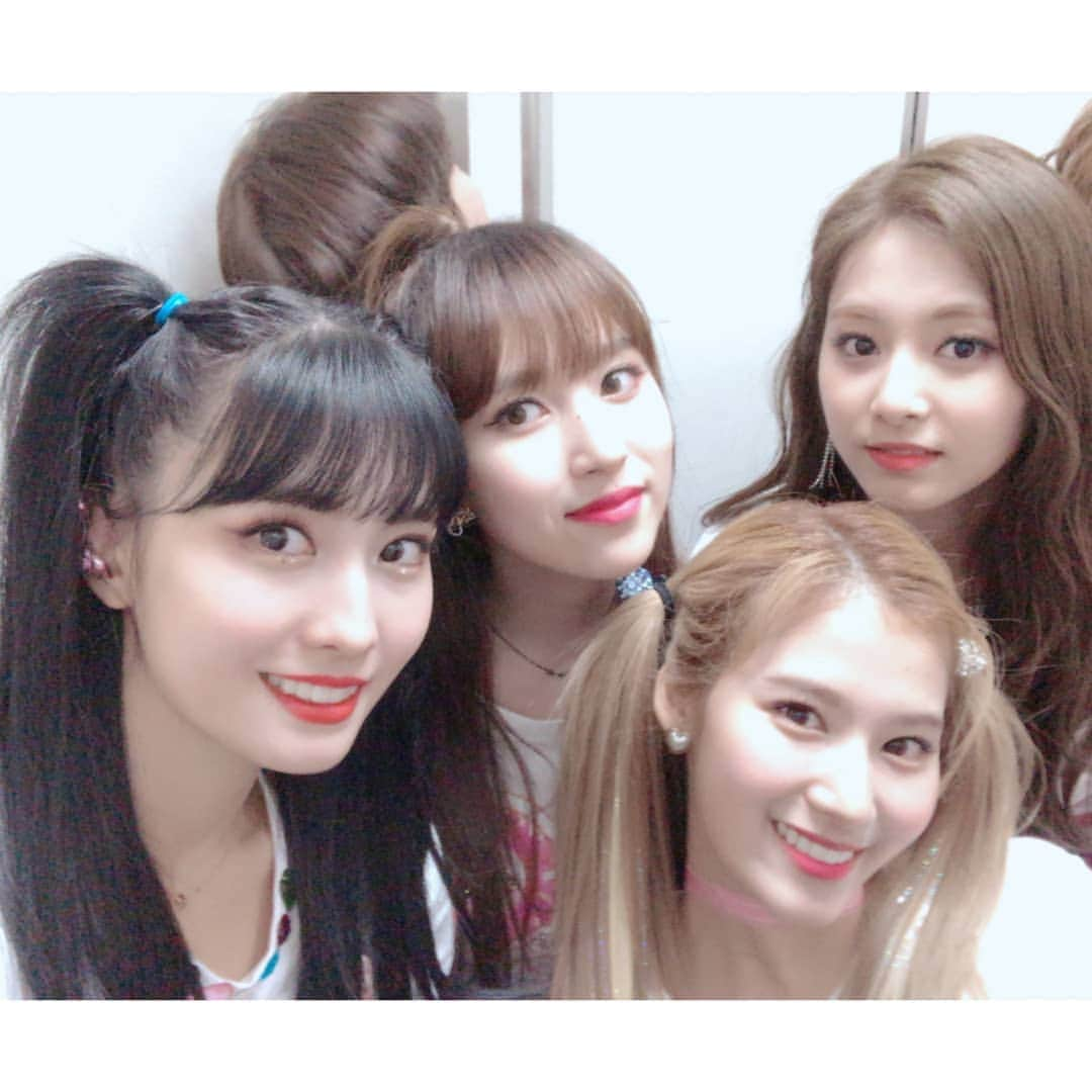 TWICEさんのインスタグラム写真 - (TWICEInstagram)「돔투어 너무 행복했땅...🧸💎💜 다음은 컴백...💙」4月7日 19時57分 - twicetagram