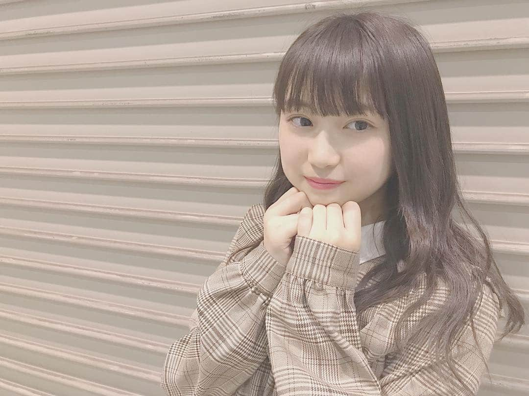 山田杏華さんのインスタグラム写真 - (山田杏華Instagram)「﻿ 今日は福岡で握手会でした！☺︎︎﻿ ﻿ 服はこんな感じでした〜﻿ かれんちゃんが撮ってくれた🥰﻿」4月7日 20時08分 - kyoka_1103